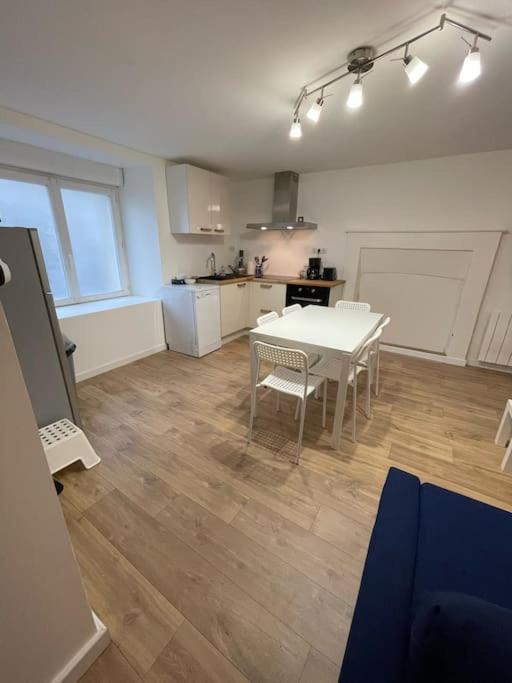 Charmante Maison A Evran Proche Dinan Et St Malo. Buitenkant foto