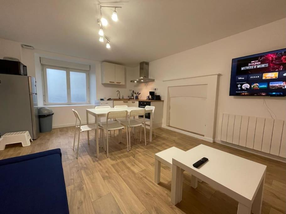 Charmante Maison A Evran Proche Dinan Et St Malo. Buitenkant foto