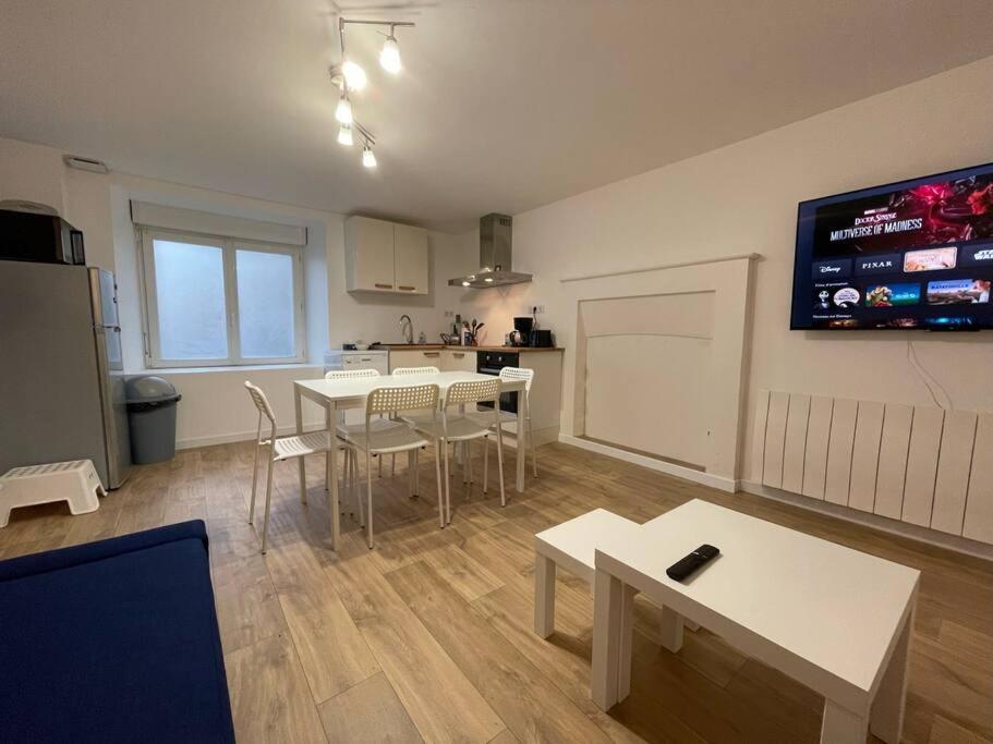 Charmante Maison A Evran Proche Dinan Et St Malo. Buitenkant foto
