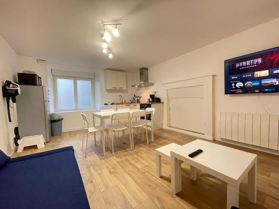 Charmante Maison A Evran Proche Dinan Et St Malo. Buitenkant foto